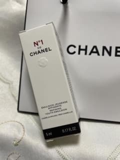 N°1 de CHANEL 乳液 サンプル 5ml ショッパー付のサムネイル