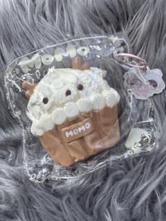 MOMO スクイーズ カップケーキのサムネイル
