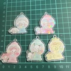 サンリオキャラクターズ ガチャガチャ風4cmアクリルカン付きパーツ 5個セットのサムネイル