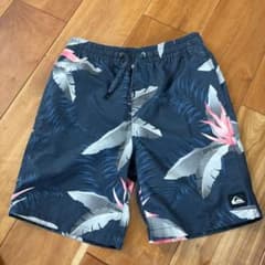 QUIKSILVER 水着　150cmのサムネイル