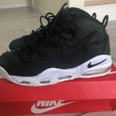 NIKE AIR MAX UPTEMPOのサムネイル