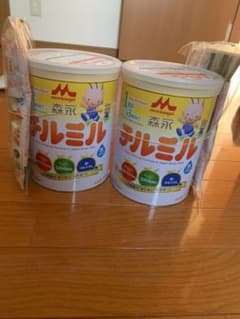 粉ミルク ほほえみ 800g未開封2缶セットのサムネイル