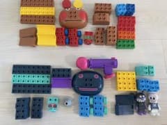 ねらってパンチ　おおきなモグリンブロックセット　＆　おおきなアンパンマン号のサムネイル