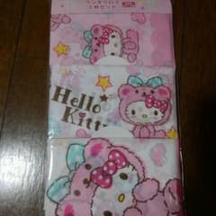 お値下げしました！新品、未使用！キティーちゃんランチクロス３枚セット！のサムネイル