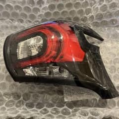 トヨタ リアテールランプ 81551-52E40 日本製 トヨタ リアテールランプ 81551-52E40 日本製 - メルカリ