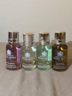 MOLTON BROWN バス＆シャワージェル 4本セットのサムネイル