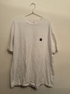 LQQK STUDIO Tシャツのサムネイル