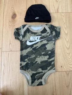 NIKE ロンパース　ボディスーツ　50-68cm 帽子のサムネイル