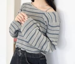 【売り切れ商品‼️】Kastane グレー・ネイビー ストライプ ニットのサムネイル
