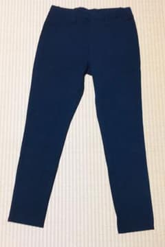 未使用品  スキニー風パンツ  黒！！のサムネイル