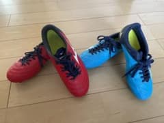 ミズノ　サッカースパイク　2足セットのサムネイル