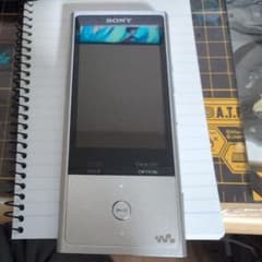 Sony nw-zx100 プレイヤー　ソニー　ウォークマンのサムネイル