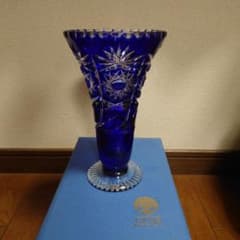 LAUSITZER ラウジッツァー製　藍色切子花瓶のサムネイル