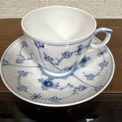 50年前のRoyal Copenhagen Sera カップ・ソーサーセット - メルカリ
