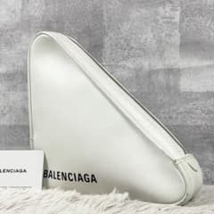 美品 バレンシアガ レザー クラッチバッグ トライアングル ロゴ型押し ホワイトのサムネイル