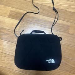 ゆっちん様THE NORTH FACE ショルダーバッグのサムネイル