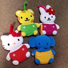 hitomi様専用 ハローキティ ぬいぐるみポーチのサムネイル