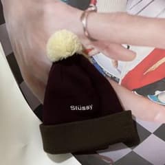 Stussy ボンボンニット帽のサムネイル