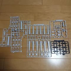 RG Hi - ν ガンダム ファンネル他部品のサムネイル
