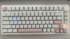 【美品】EPOMAKER QK81 メカニカルキーボードのサムネイル