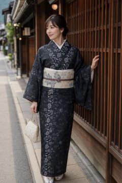美品　未着用　しつけ付き　大島紬 正絹 黒 草花模様 織り出し 袷 美品 未着用 しつけ付き 大島紬 正絹 黒 草花模様 織り出し 袷 - メルカリ