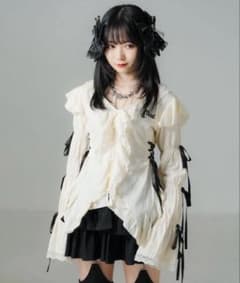 Diable baiser レースアップリボンシャツブラウスのサムネイル