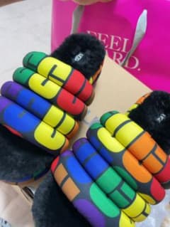 UGGのサンダルですのサムネイル