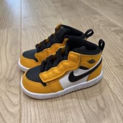 未使用に近い NIKE ジョーダン1 キッズ 美品 "Taxi"のサムネイル
