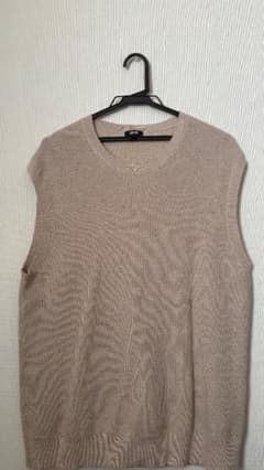 ベージュ ニット ノースリーブ ベストのサムネイル