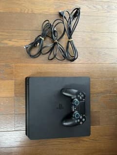 PlayStation®4 ジェット・ブラック 500GB CUH 2100Aのサムネイル