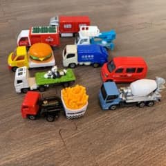 トミカ働く車シリーズのサムネイル