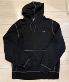 NIKE ブラック パーカー ステッチデザインのサムネイル