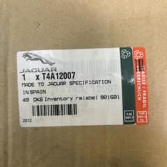 JAGUAR Fpace ブラックパーツ T4A12007 左のみのサムネイル