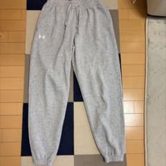 Under Armour グレー ジョガーパンツのサムネイル
