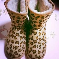 本日限定値引き!!ヒョウ柄ブーツのサムネイル