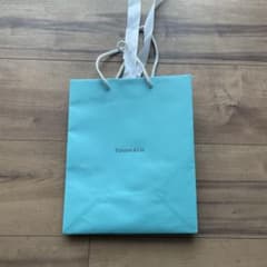 Tiffany & Co. ショップ袋 ターコイズブルー 中サイズのサムネイル