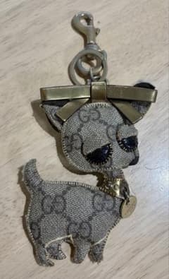 GUCCI GGスプリーム ドッグ キーホルダー - メルカリ