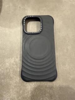 CASETiFY iPhoneケース ブラック　iPhone16proのサムネイル