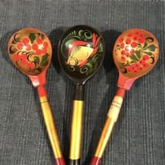 ロシアの伝統民芸品ホフロマ塗り(漆器・木製)のスプーンのサムネイル