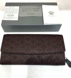 新品未使用 印傳屋 柄　長財布 ラウンドファスナー　赤海波　レッド　箱付き 新品未使用 印傳屋 柄 長財布 ラウンドファスナー 赤海波 レッド 箱