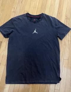 Jordan DRI-FIT ブラックTシャツのサムネイル