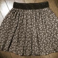 小花柄スカートのサムネイル
