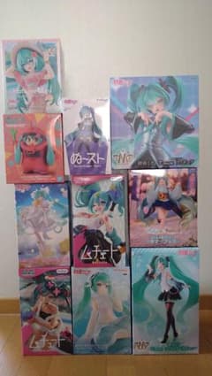 初音ミク フィギュア 10体セット まとめ売り - メルカリ