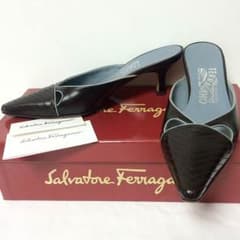 Selvatore FERRAGAMO フェラガモ パンプス 靴 茶系 22cmのサムネイル