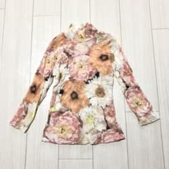 シアーハイネック　5分袖　coral ピンク　　シワ加工　オレンジ　花柄　トのサムネイル