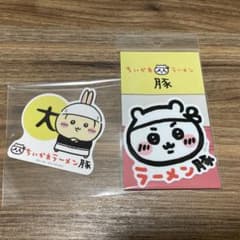 ちいかわラーメン豚　ステッカー　ちいかわ　うさぎ　大　ノベルティステッカーのサムネイル