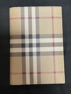 バーバリー パスポート ケース Burberryのサムネイル
