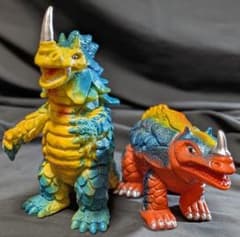 シーゴラス＆シーモンス「帰ってきたウルトラマン」登場（ブルマァク復刻）２体セット シーゴラス＆シーモンス「帰ってきたウルトラマン」登場（ブルマァク