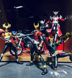S.H.フィギュアーツ 仮面ライダー まとめ売りのサムネイル