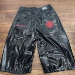 新品 タグ付きNO REMID パイソン柄 ショートパンツのサムネイル